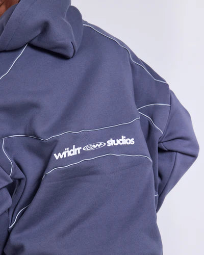WNDRR- GLOBE PANEL HOOD SWEAT - STORM BLUE