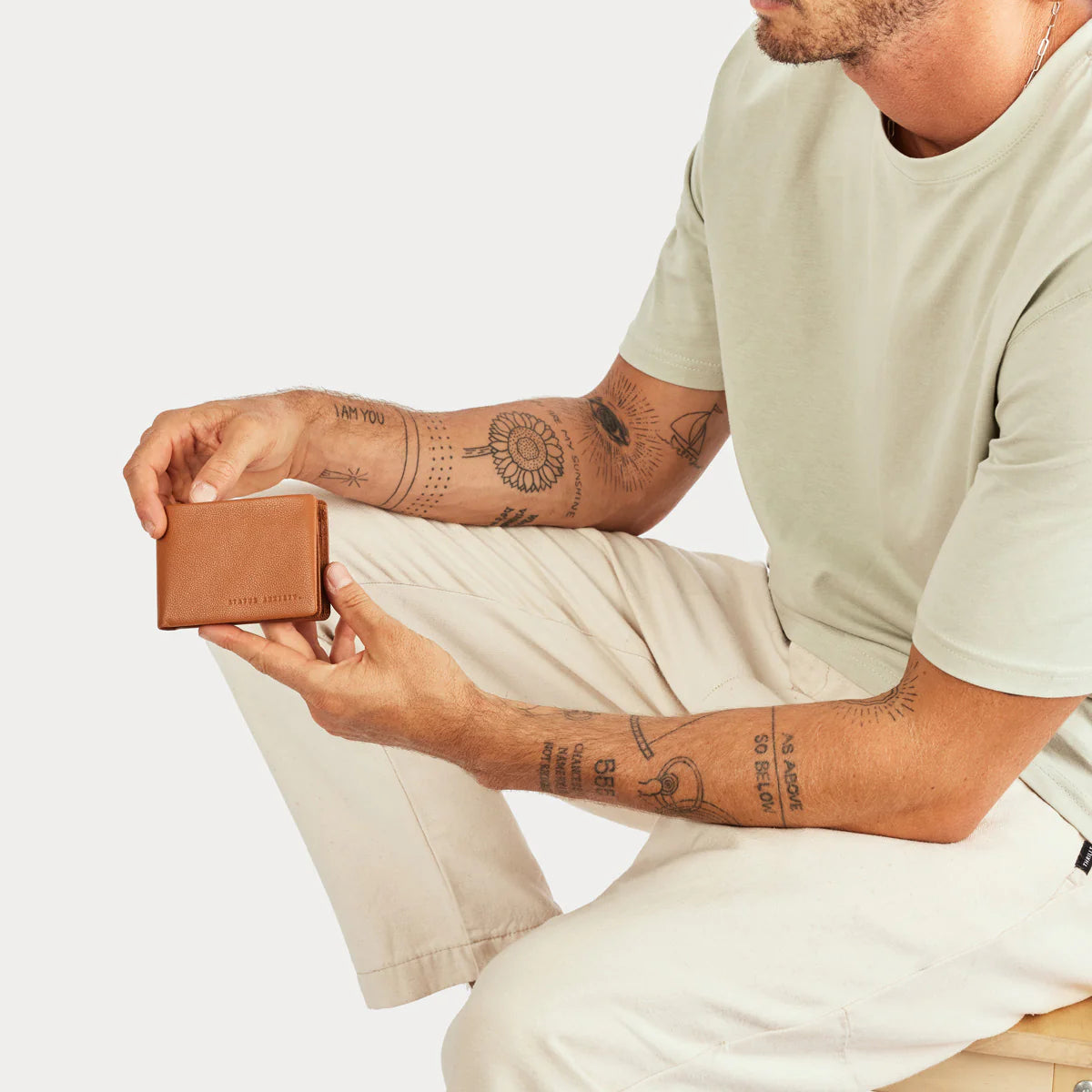Status Anxiety - Jonah Wallet CAMEL