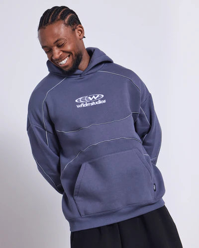 WNDRR- GLOBE PANEL HOOD SWEAT - STORM BLUE