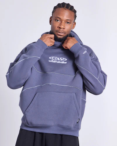 WNDRR- GLOBE PANEL HOOD SWEAT - STORM BLUE
