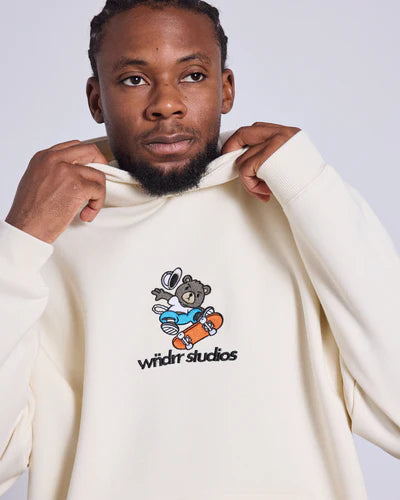 WNDRR- SK8 HOOD SWEAT - OFF WHITE